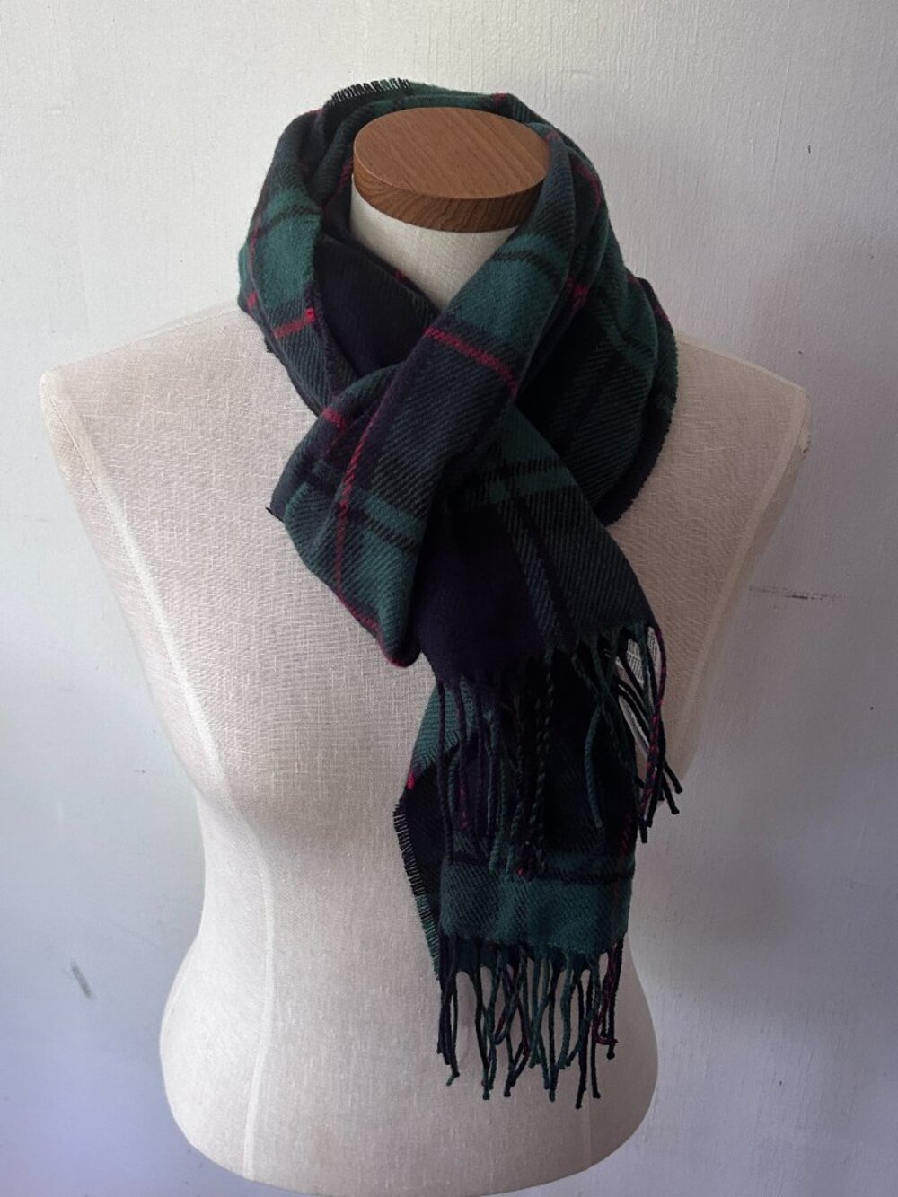 Old Navy Green Plaid Lightweight Scarf Fringe NEW Womens
